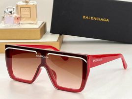 Picture of Balenciga Sunglasses _SKUfw53760354fw